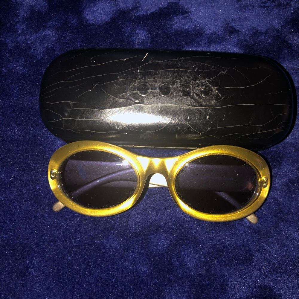 Authentic Vintage Gucci Sunglasses GG2400 - Olive Green